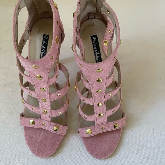 Michael Antonio light pink faux suede gladiator heels with gold tone studs SZ8 - Picture 6 of 13